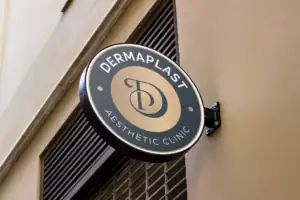 Dermaplast logo